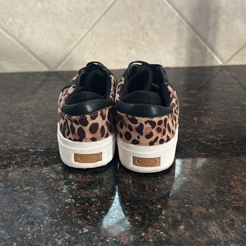 Dr Scholl’s Leopard print slip on sneakers ladies 8 - Picture 4 of 6